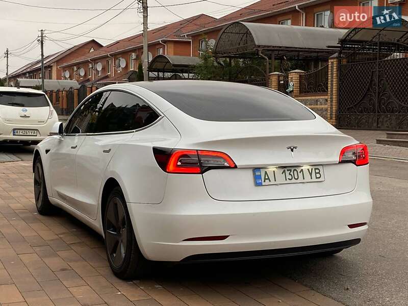 Седан Tesla Model 3 2019 в Белой Церкви