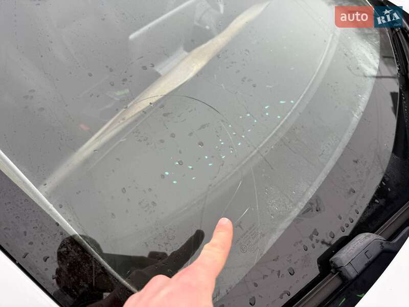 Седан Tesla Model 3 2021 в Луцке