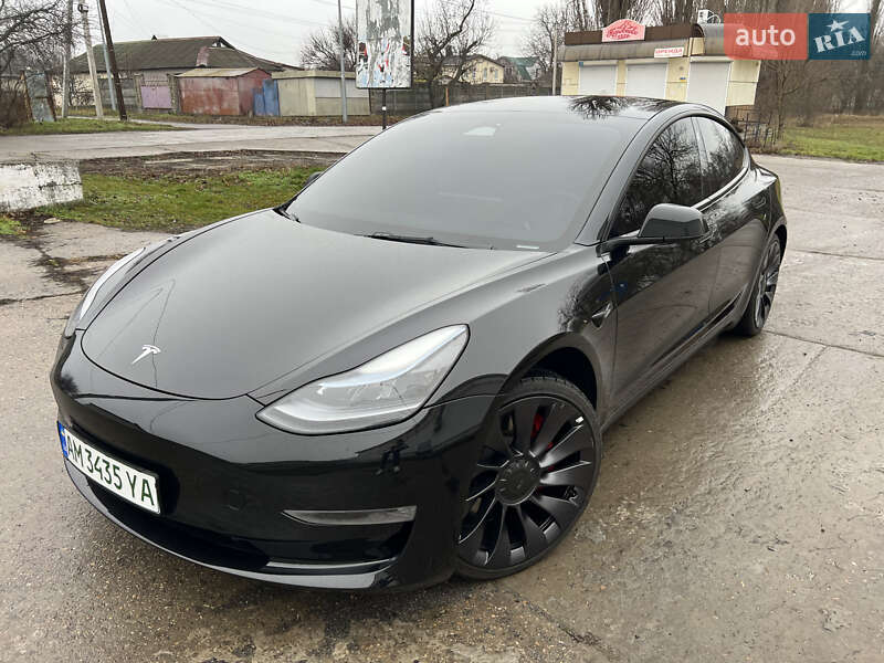 Tesla Model 3 2022