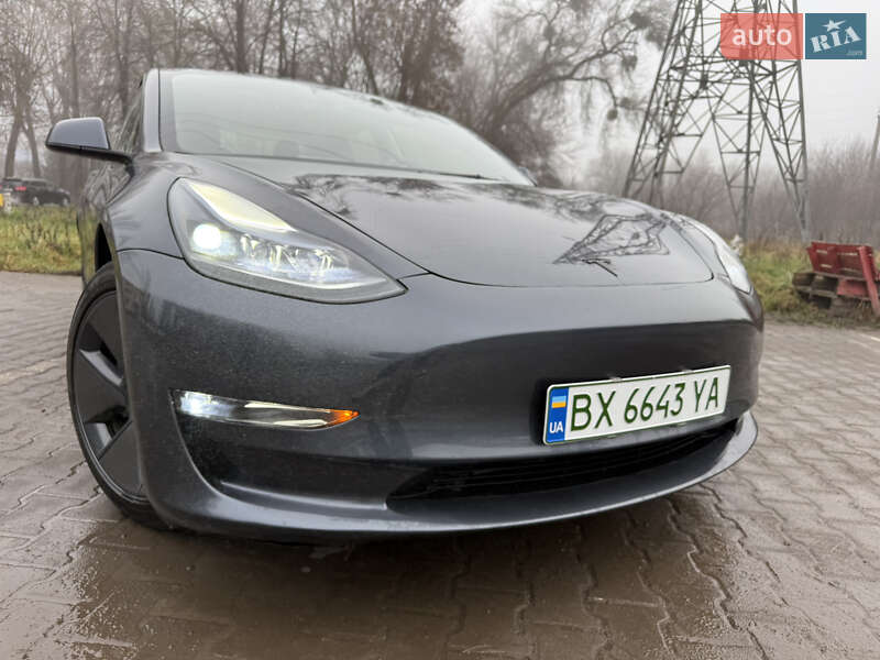 Седан Tesla Model 3 2023 в Хмельницком