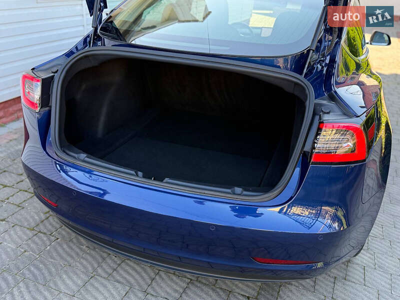 Седан Tesla Model 3 2018 в Дрогобыче фото 38 Седан Tesla Model 3 2018 в Дрогобыче