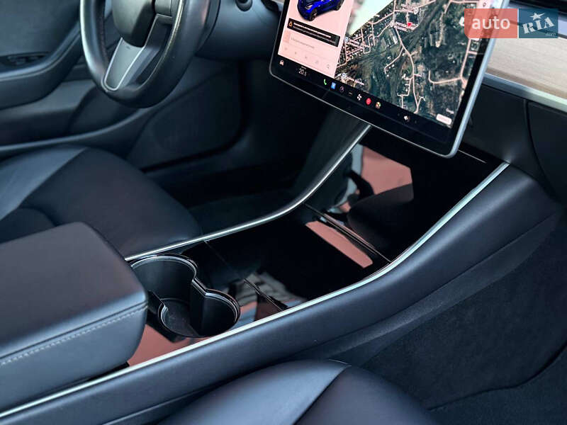 Седан Tesla Model 3 2018 в Дрогобыче фото 88 Седан Tesla Model 3 2018 в Дрогобыче