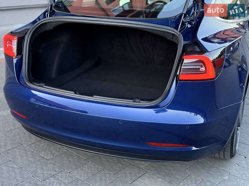 Седан Tesla Model 3 2018 в Дрогобыче фото 97 Седан Tesla Model 3 2018 в Дрогобыче