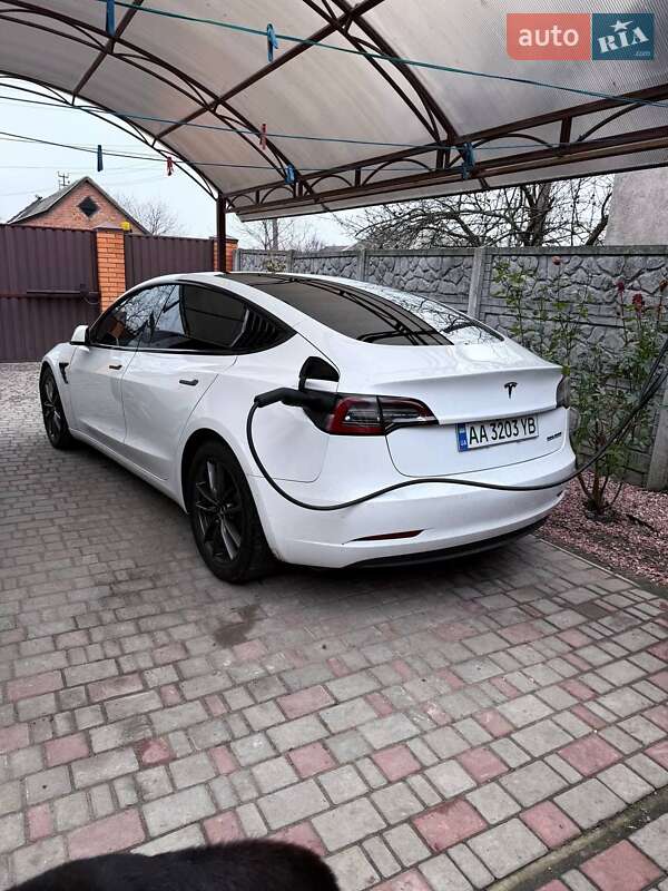 Седан Tesla Model 3 2020 в Днепре