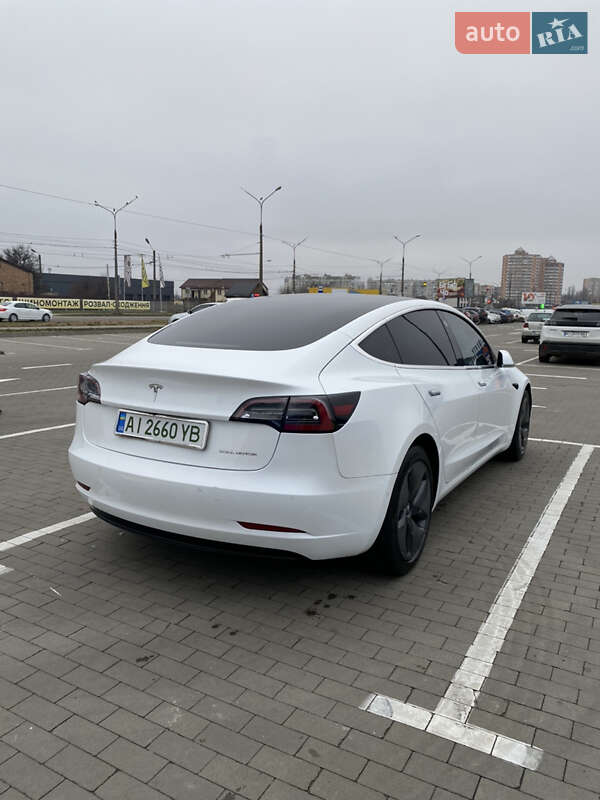 Седан Tesla Model 3 2019 в Белой Церкви