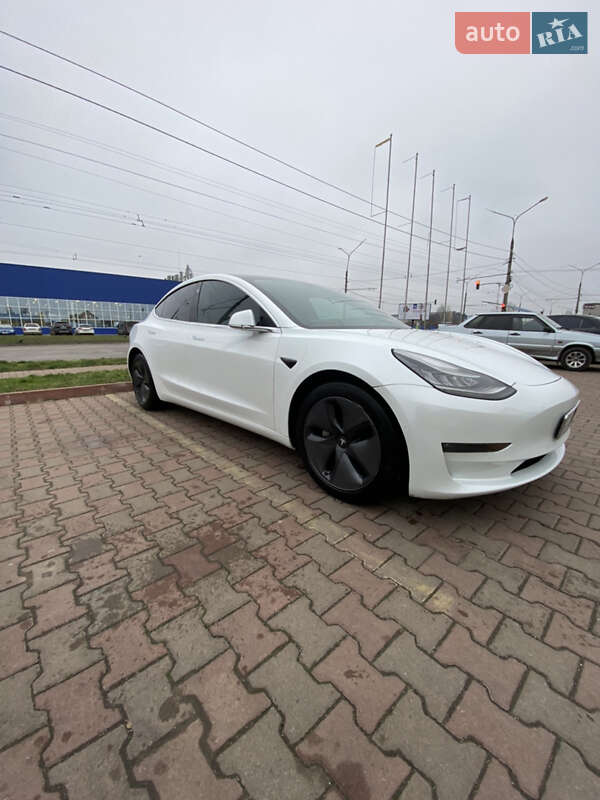 Седан Tesla Model 3 2019 в Белой Церкви