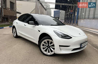 Седан Tesla Model 3 2021 в Ивано-Франковске