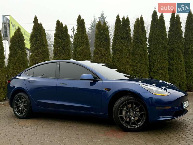 Седан Tesla Model 3 2020 в Дрогобичі фото 23 Седан Tesla Model 3 2020 в Дрогобичі