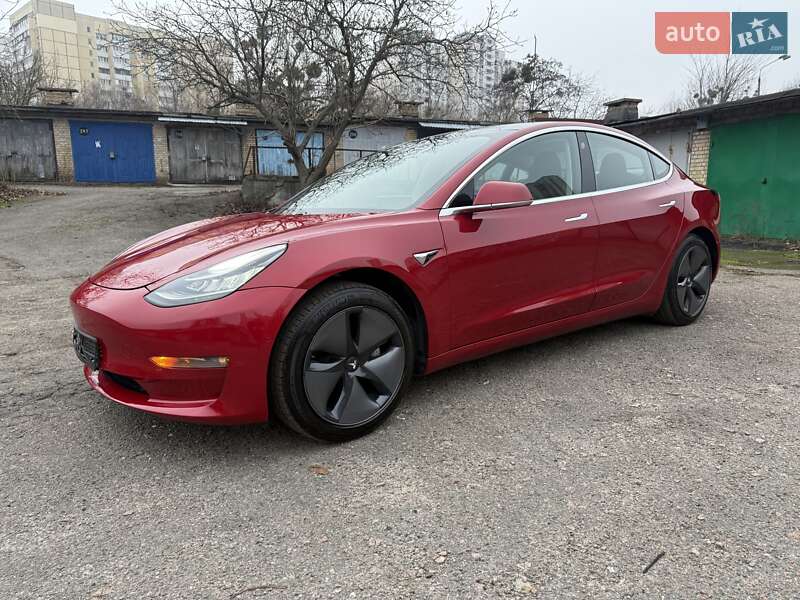 Tesla Model 3 2018