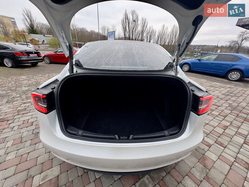 Седан Tesla Model 3 2021 в Виннице фото 28 Седан Tesla Model 3 2021 в Виннице