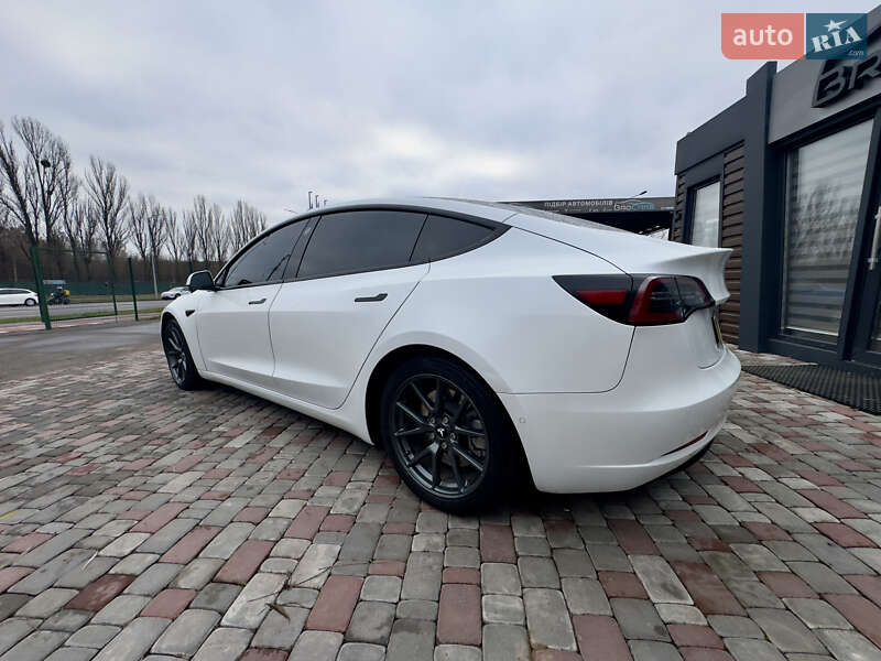 Седан Tesla Model 3 2021 в Виннице фото 39 Седан Tesla Model 3 2021 в Виннице