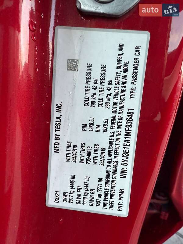 Седан Tesla Model 3 2021 в Луцке