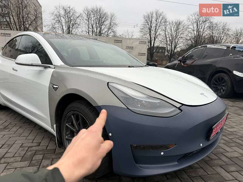 Седан Tesla Model 3 2018 в Луцке фото 17 Седан Tesla Model 3 2018 в Луцке
