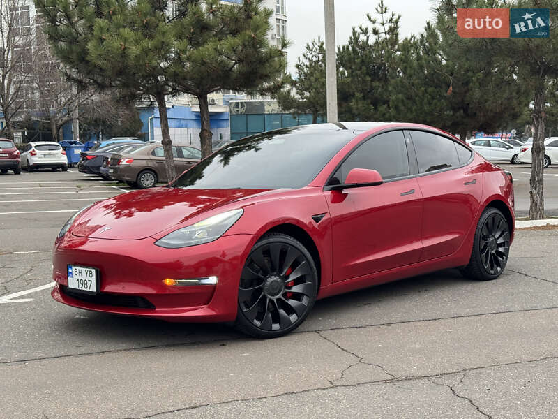 Tesla Model 3 2022