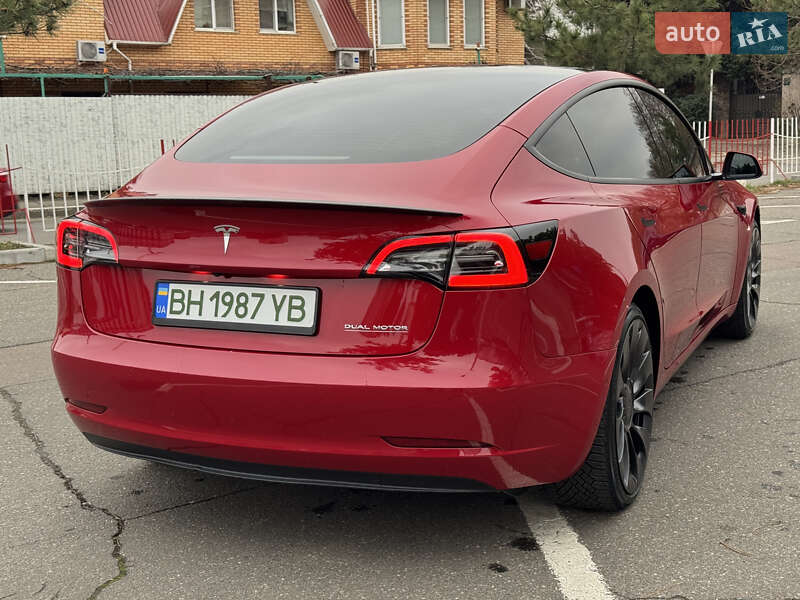 Седан Tesla Model 3 2022 в Одессе
