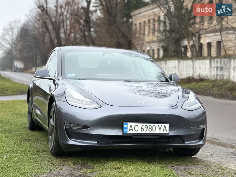 Седан Tesla Model 3 2018 в Владимире