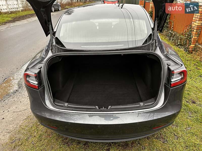 Седан Tesla Model 3 2018 в Владимире