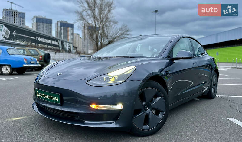 Tesla Model 3 2023
