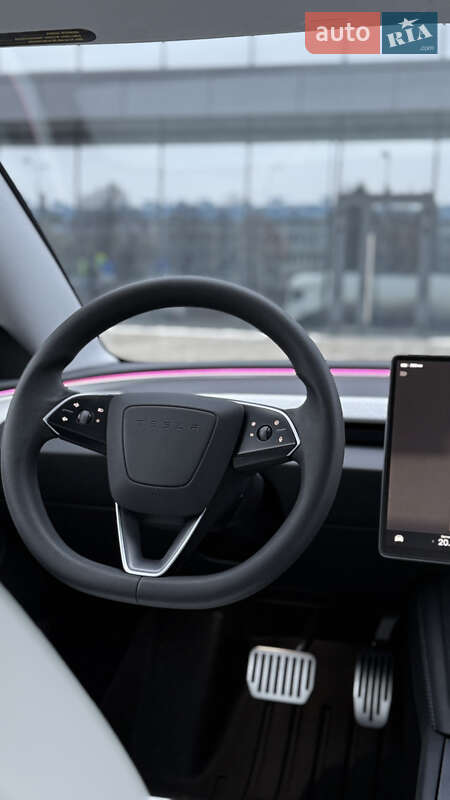 Седан Tesla Model 3 2024 в Львове фото 28 Седан Tesla Model 3 2024 в Львове