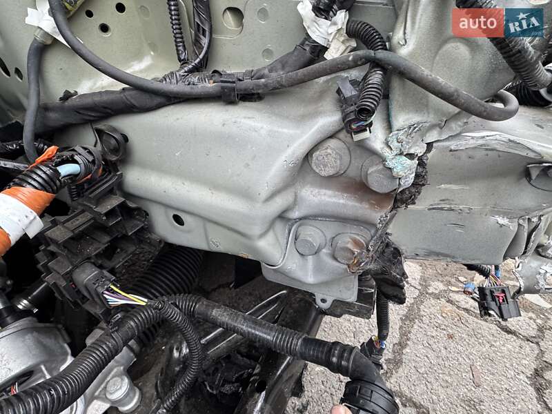 Седан Tesla Model 3 2025 в Сарнах