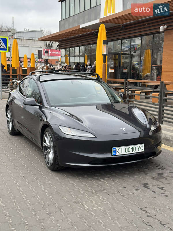 Седан Tesla Model 3 2024 в Белой Церкви