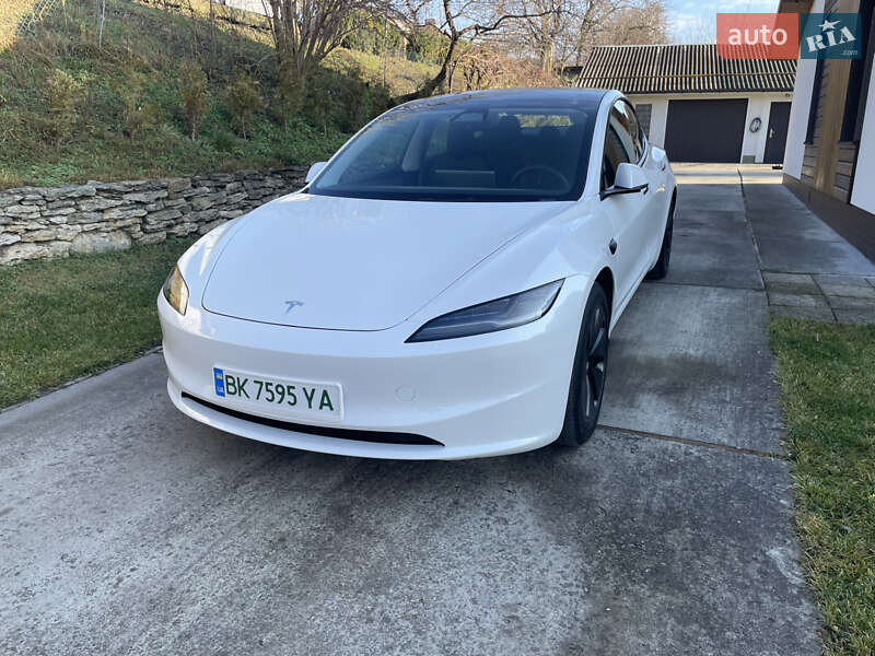 Седан Tesla Model 3 2024 в Острозі фото 2 Седан Tesla Model 3 2024 в Острозі