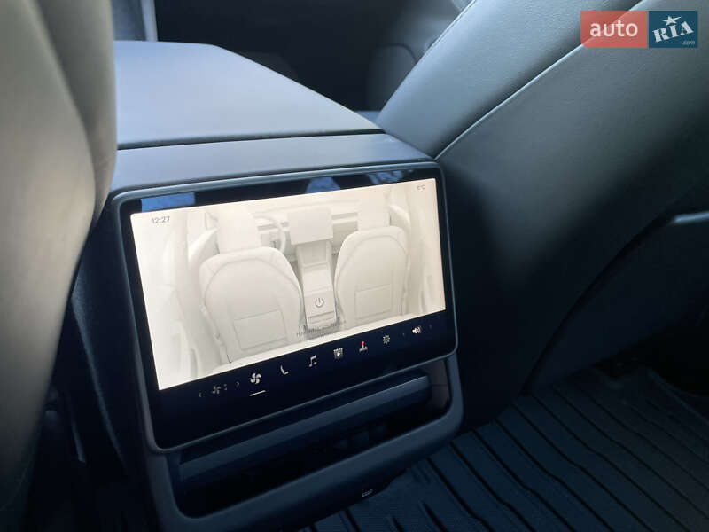Седан Tesla Model 3 2024 в Острозі фото 14 Седан Tesla Model 3 2024 в Острозі