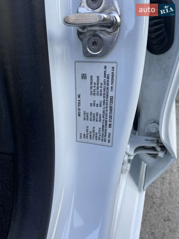 Седан Tesla Model 3 2024 в Острозі фото 23 Седан Tesla Model 3 2024 в Острозі