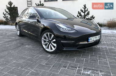 Седан Tesla Model 3 2018 в Луцьку