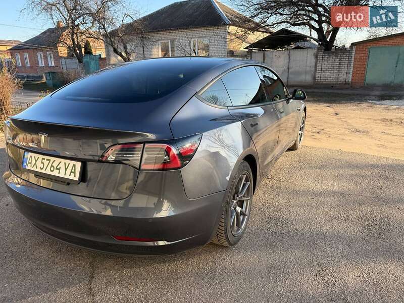 Седан Tesla Model 3 2020 в Харькове