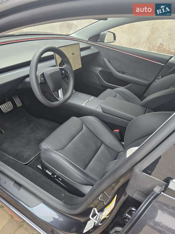Седан Tesla Model 3 2024 в Києві фото 15 Седан Tesla Model 3 2024 в Києві