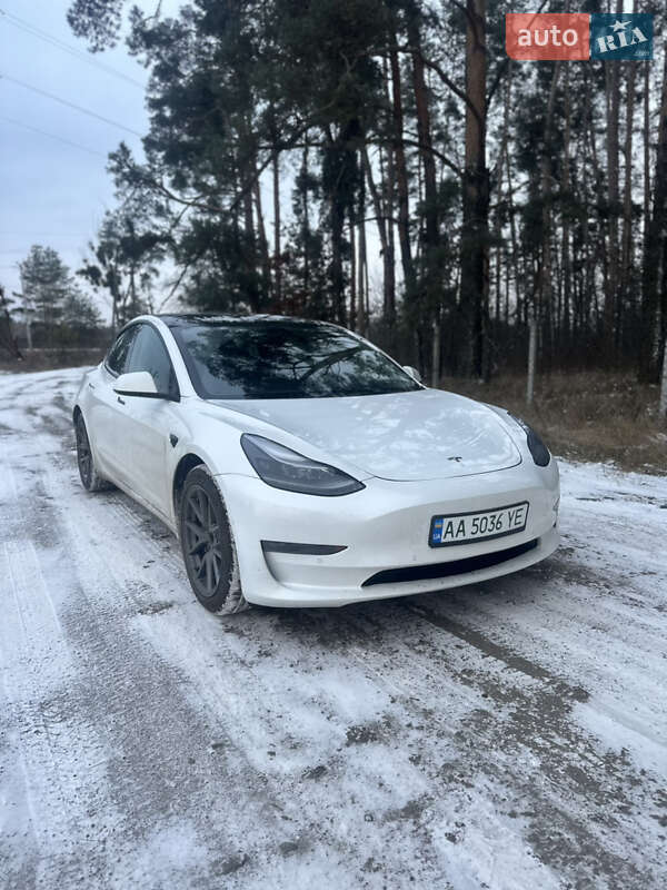 Tesla Model 3 2022