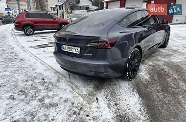 Седан Tesla Model 3 2021 в Вышгороде