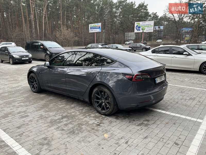 Седан Tesla Model 3 2019 в Києві