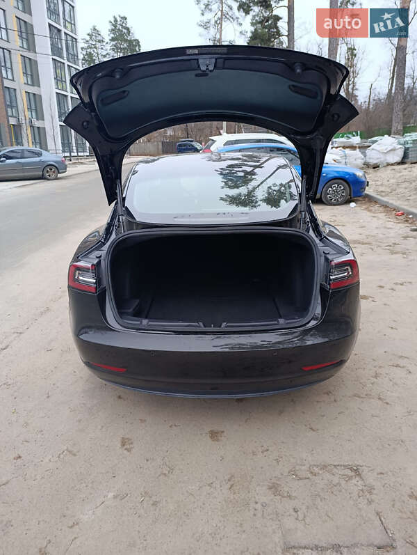 Седан Tesla Model 3 2019 в Киеве фото 5 Седан Tesla Model 3 2019 в Киеве