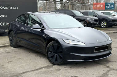 Седан Tesla Model 3 2024 в Харькове