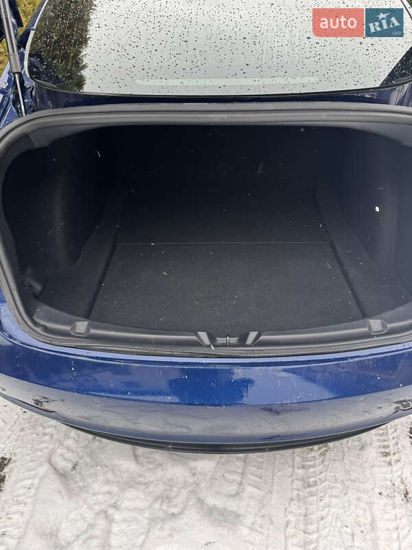 Седан Tesla Model 3 2019 в Львові фото 10 Седан Tesla Model 3 2019 в Львові