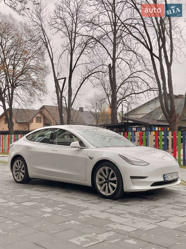 Седан Tesla Model 3 2020 в Івано-Франківську фото 10 Седан Tesla Model 3 2020 в Івано-Франківську