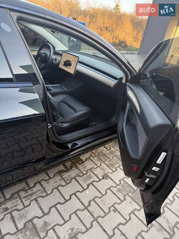 Седан Tesla Model 3 2022 в Львове фото 11 Седан Tesla Model 3 2022 в Львове