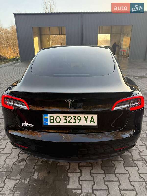 Седан Tesla Model 3 2022 в Львове фото 30 Седан Tesla Model 3 2022 в Львове
