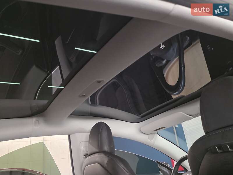 Седан Tesla Model 3 2018 в Львове фото 29 Седан Tesla Model 3 2018 в Львове