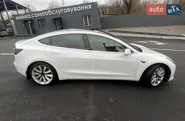 Седан Tesla Model 3 2019 в Киеве