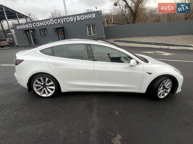 Седан Tesla Model 3 2019 в Києві фото 10 Седан Tesla Model 3 2019 в Києві