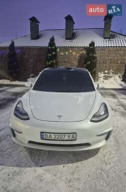 Седан Tesla Model 3 2019 в Кропивницком