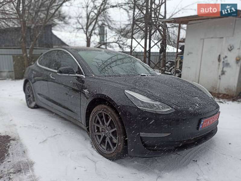 Седан Tesla Model 3 2018 в Киеве фото 8 Седан Tesla Model 3 2018 в Киеве
