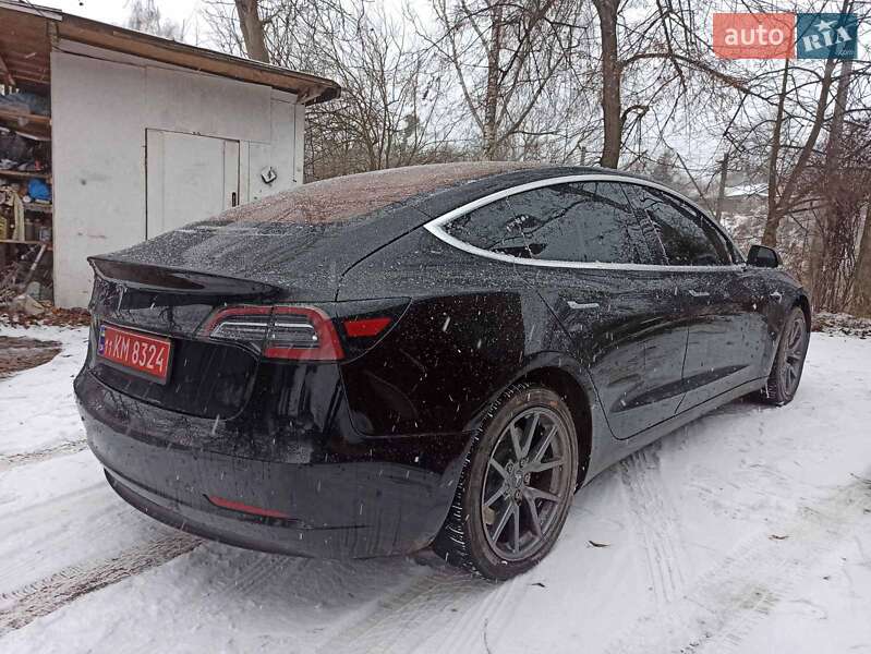 Седан Tesla Model 3 2018 в Киеве фото 14 Седан Tesla Model 3 2018 в Киеве