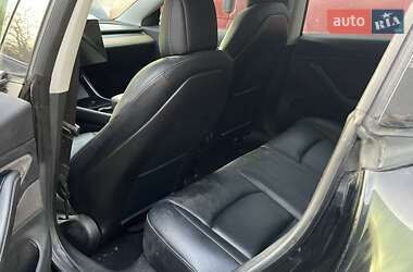 Седан Tesla Model 3 2018 в Луцке