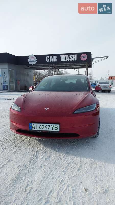 Седан Tesla Model 3 2024 в Барышевке