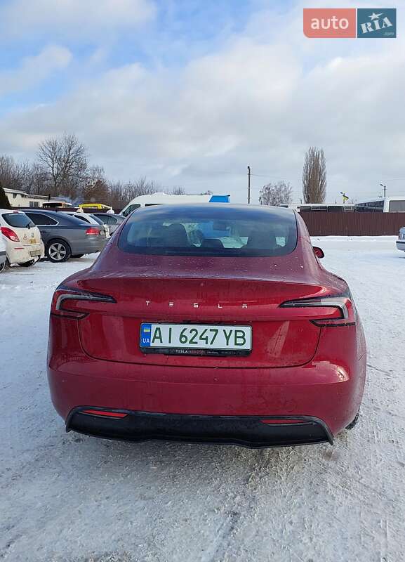 Седан Tesla Model 3 2024 в Барышевке