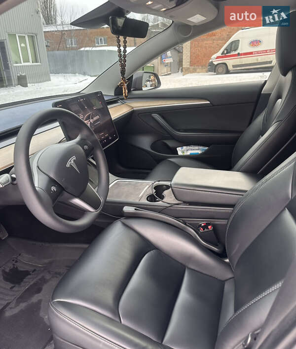 Седан Tesla Model 3 2022 в Вінниці